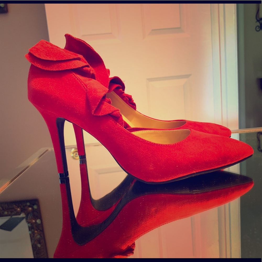 Christian Siriano Red Pumps